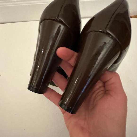 Joe Fresh size 10 ladies pleather patent two tone brown heels - Picture 5 of 6